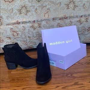 Madden Girl Fayth Black Fabr Booties